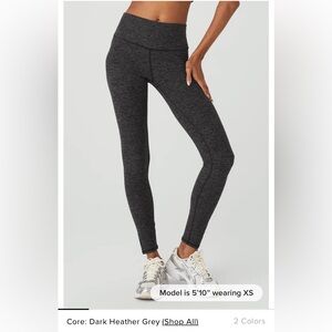 ALO yoga Ali soft leggings size xs dark Heather grey